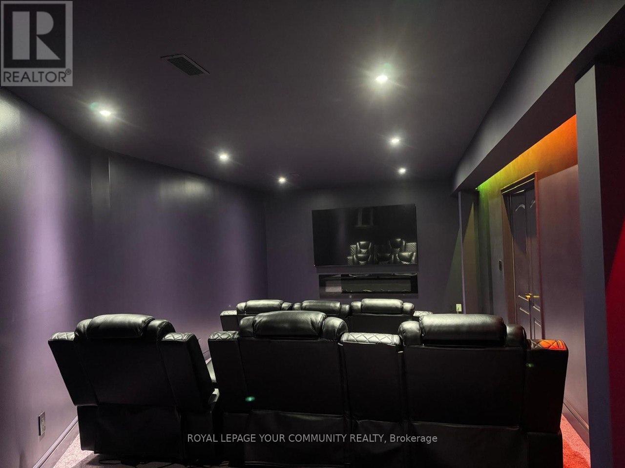 Photo 37 of 76 Silver Fox Place, Vaughan ON