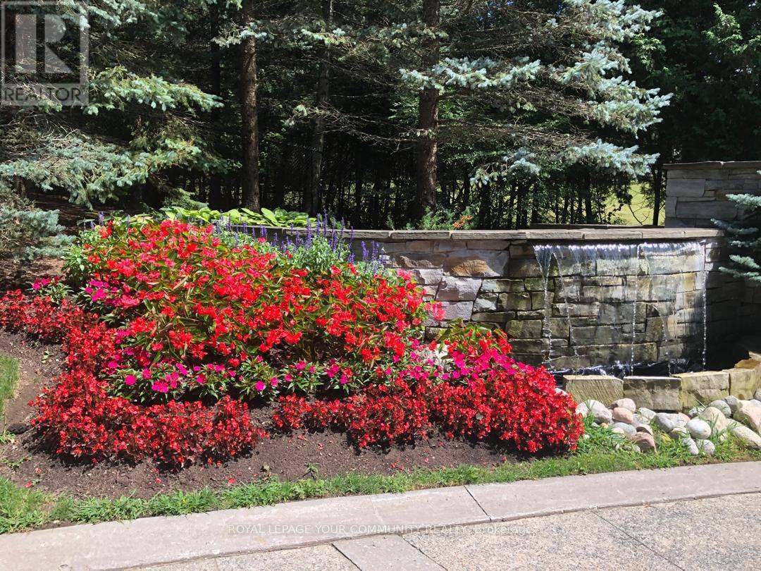 Photo 41 of 76 Silver Fox Place, Vaughan ON