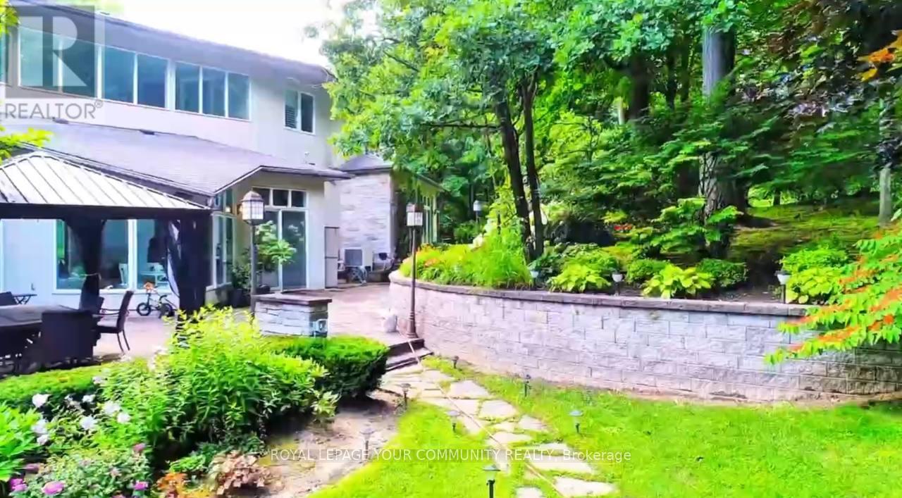 Photo 47 of 76 Silver Fox Place, Vaughan ON
