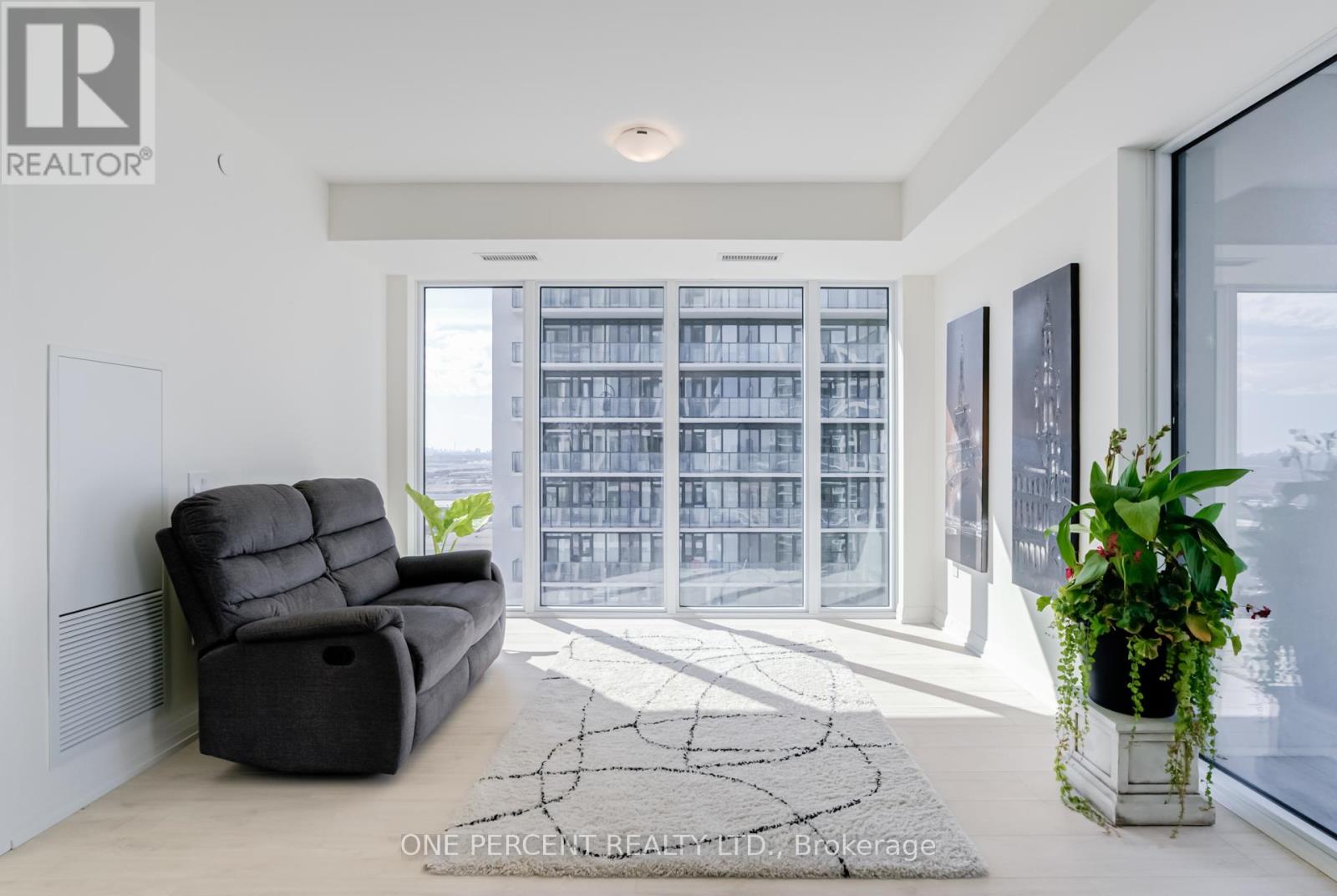 Photo 16 of 1910 8960 Jane Street, Vaughan ON