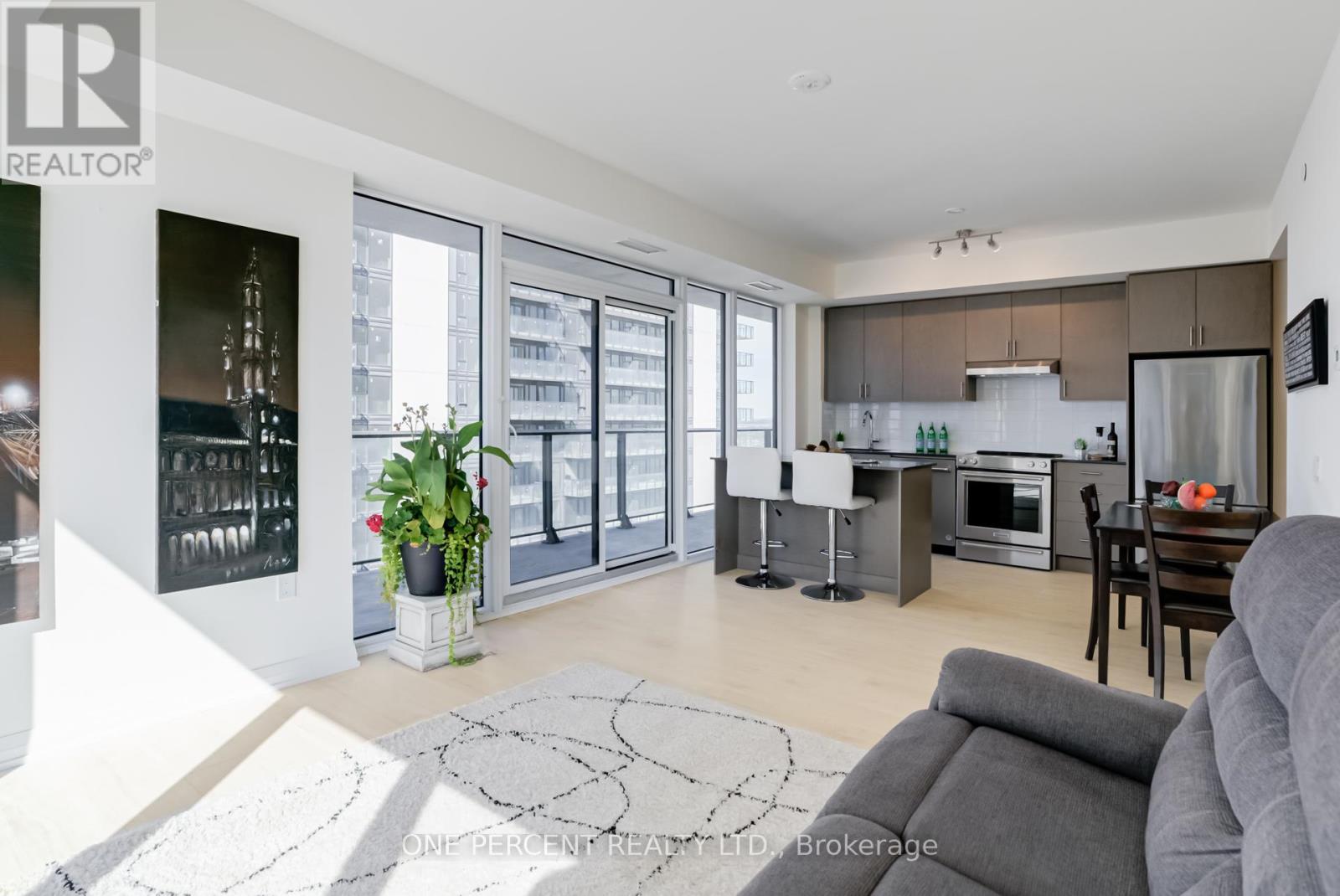 Photo 18 of 1910 8960 Jane Street, Vaughan ON