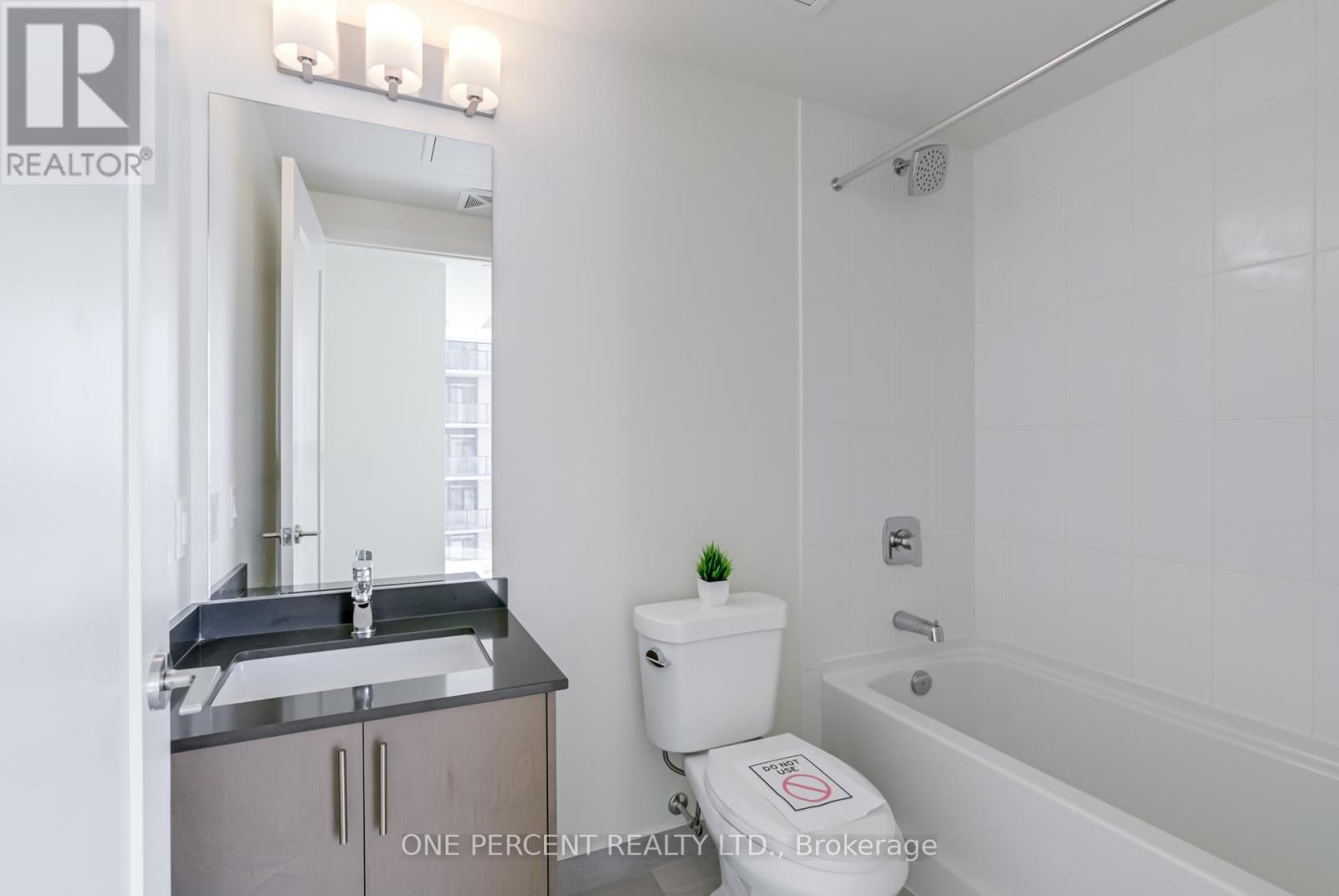 Photo 24 of 1910 8960 Jane Street, Vaughan ON