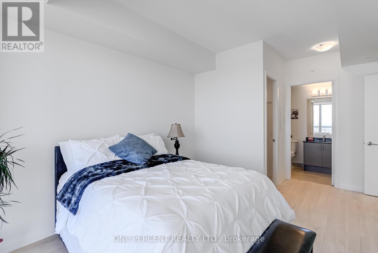 Photo 27 of 1910 8960 Jane Street, Vaughan ON