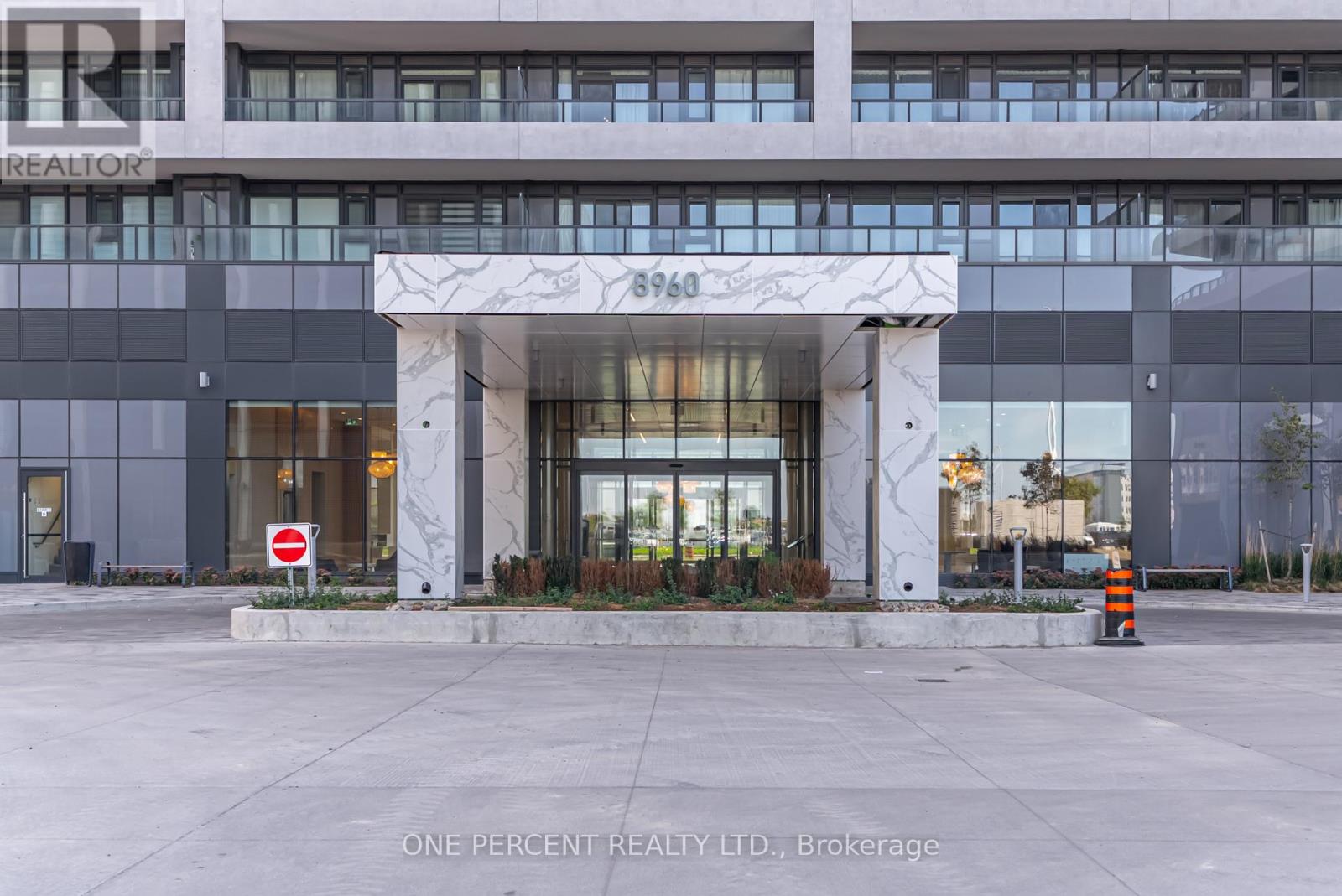 Photo 3 of 1910 8960 Jane Street, Vaughan ON