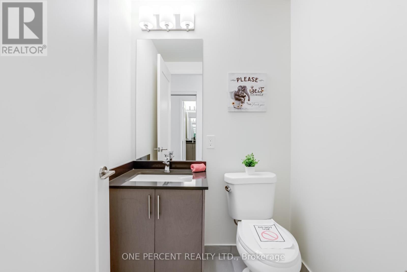 Photo 31 of 1910 8960 Jane Street, Vaughan ON