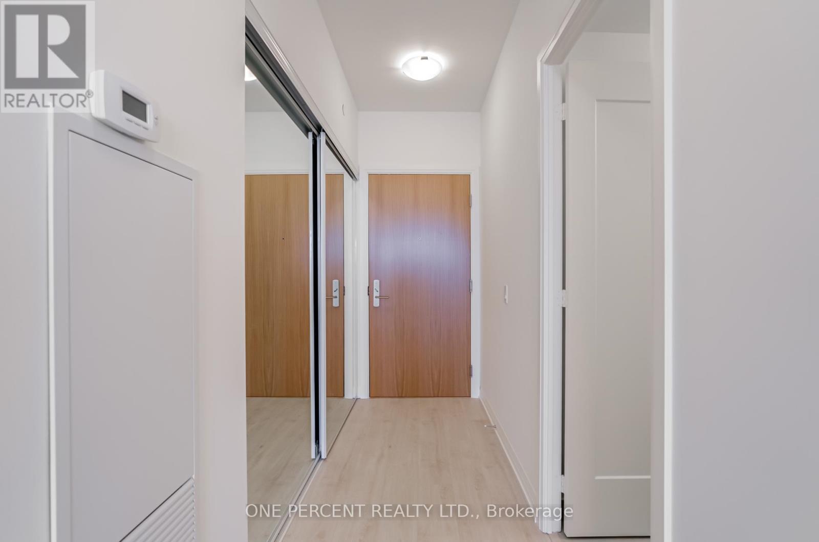 Photo 5 of 1910 8960 Jane Street, Vaughan ON