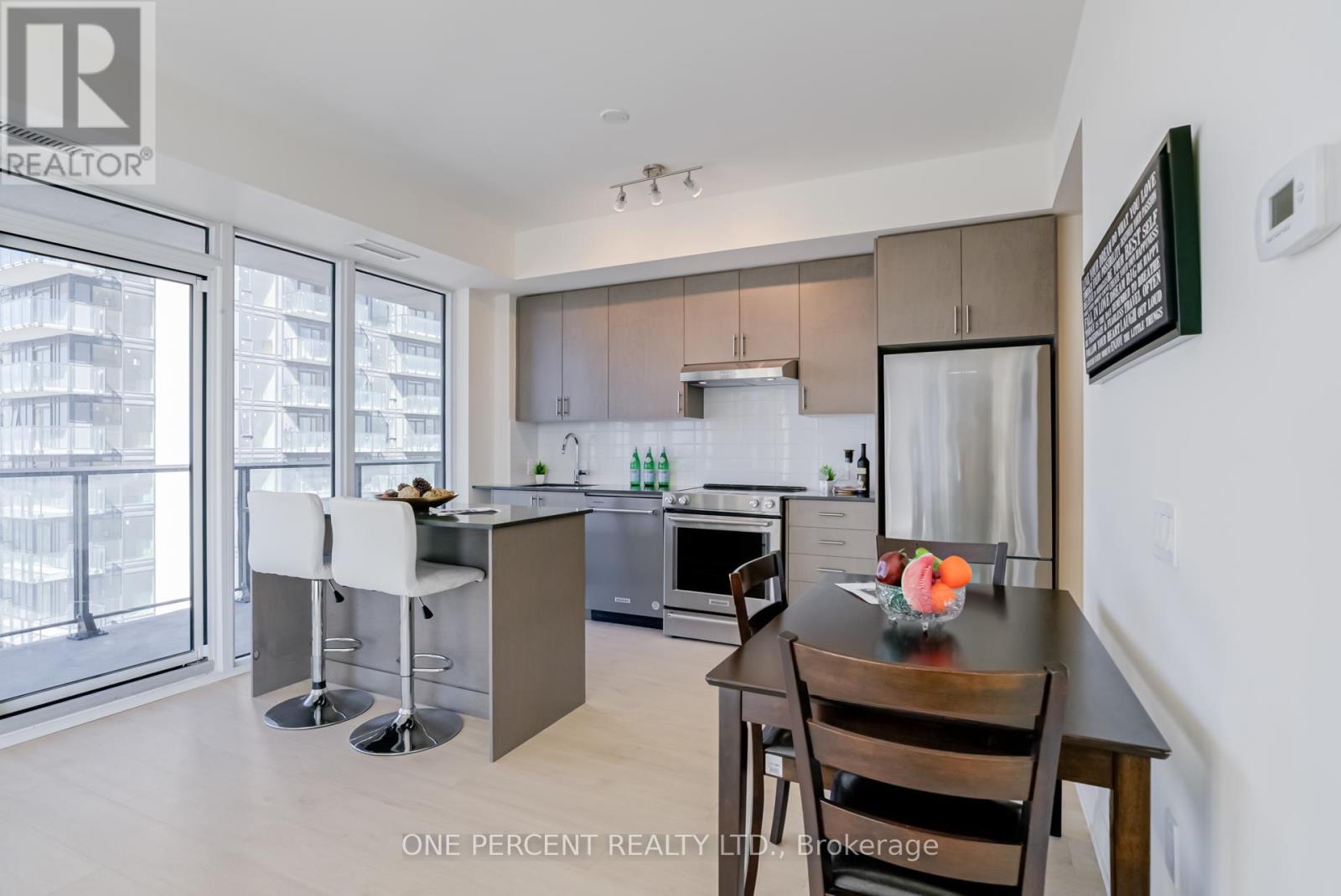 Photo 9 of 1910 8960 Jane Street, Vaughan ON