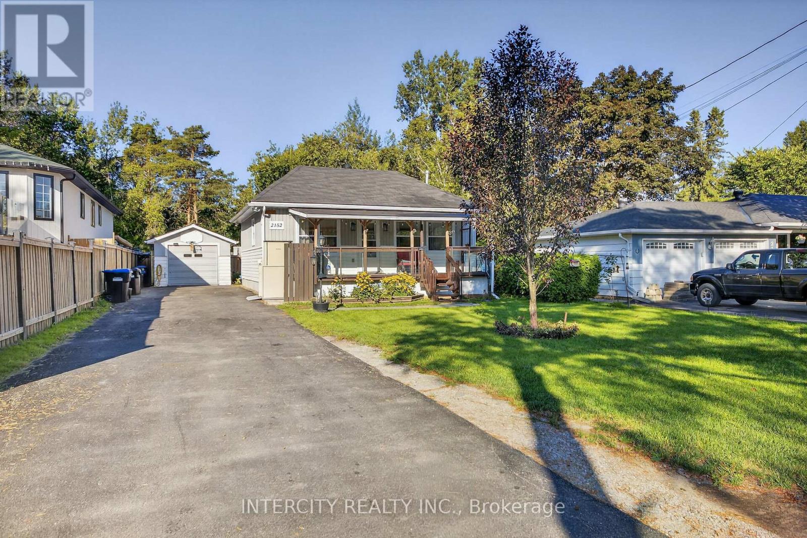 Photo 1 of 2152 25 Side Road, Innisfil ON