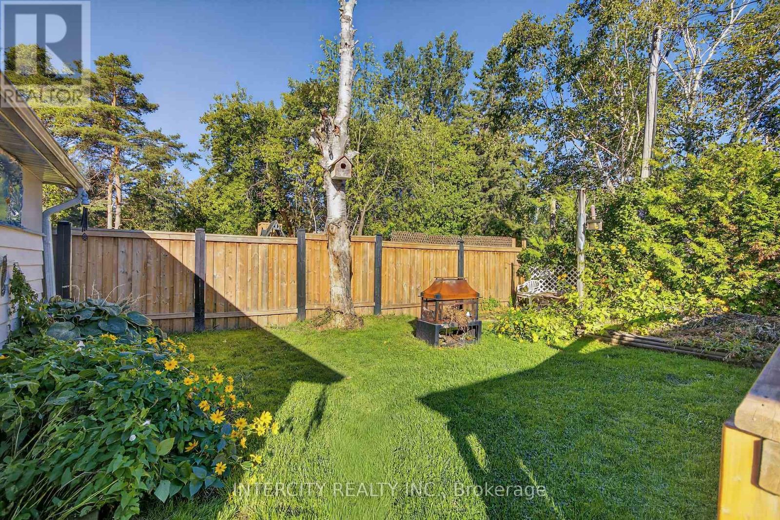 Photo 28 of 2152 25 Side Road, Innisfil ON