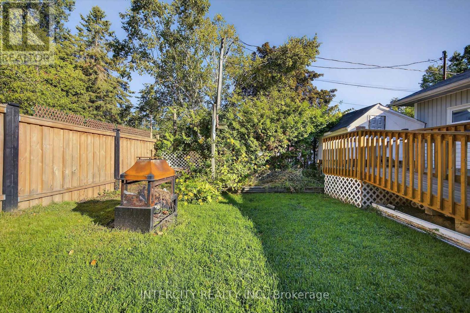 Photo 29 of 2152 25 Side Road, Innisfil ON