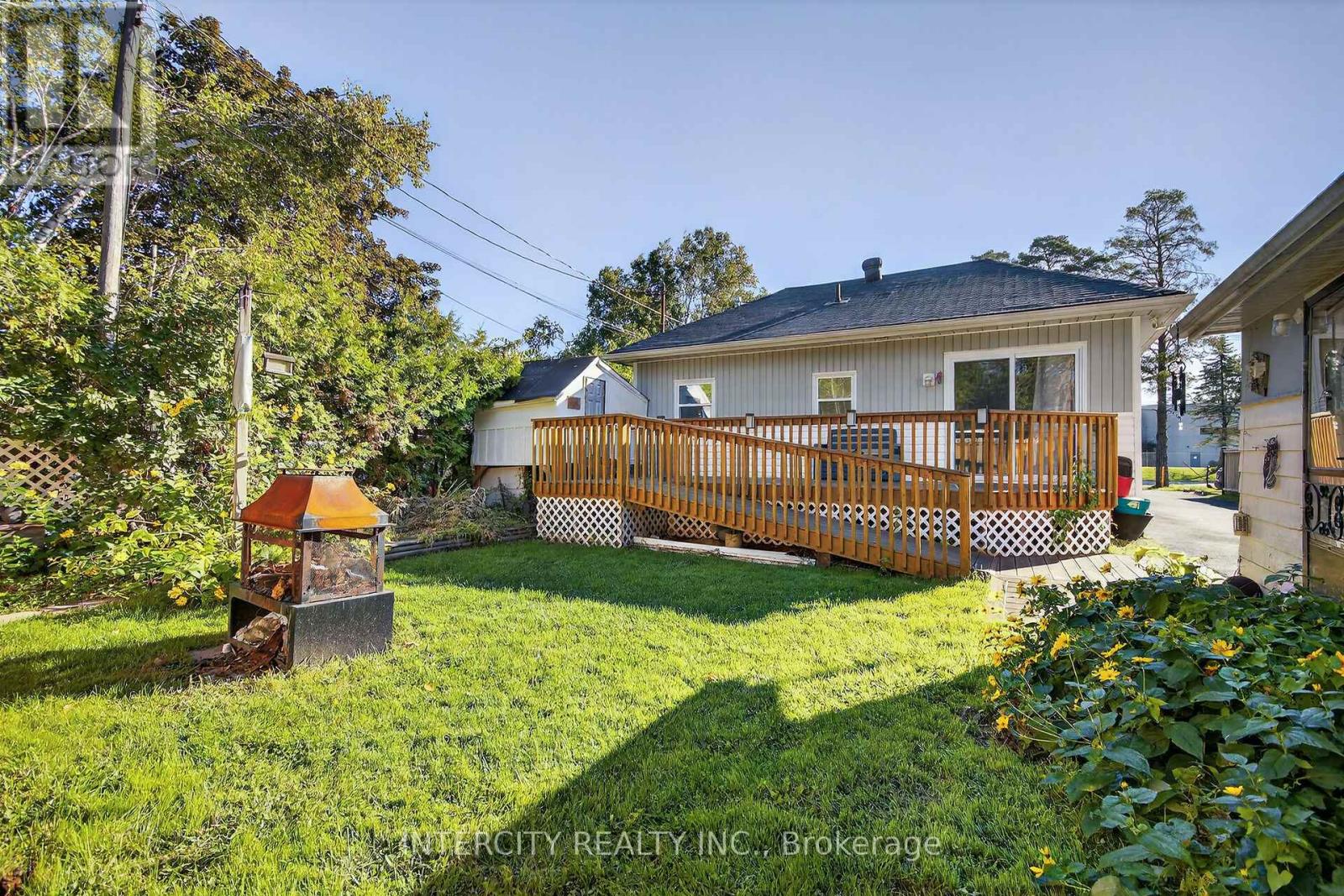 Photo 30 of 2152 25 Side Road, Innisfil ON
