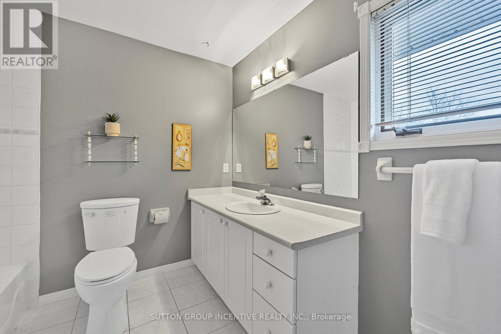 Photo 26 of 403 40 Museum Drive, Orillia ON