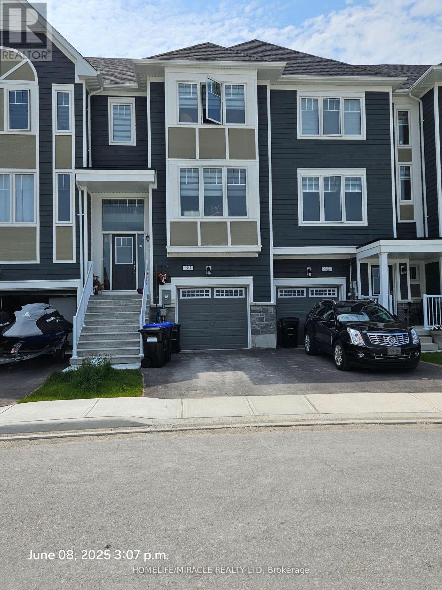 Photo 2 of 30 Lana Circle, Wasaga Beach ON