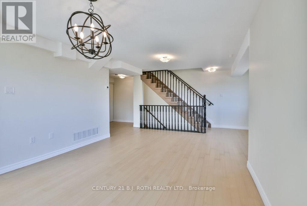 Photo 3 of 2 87 Goodwin Drive, Barrie ON