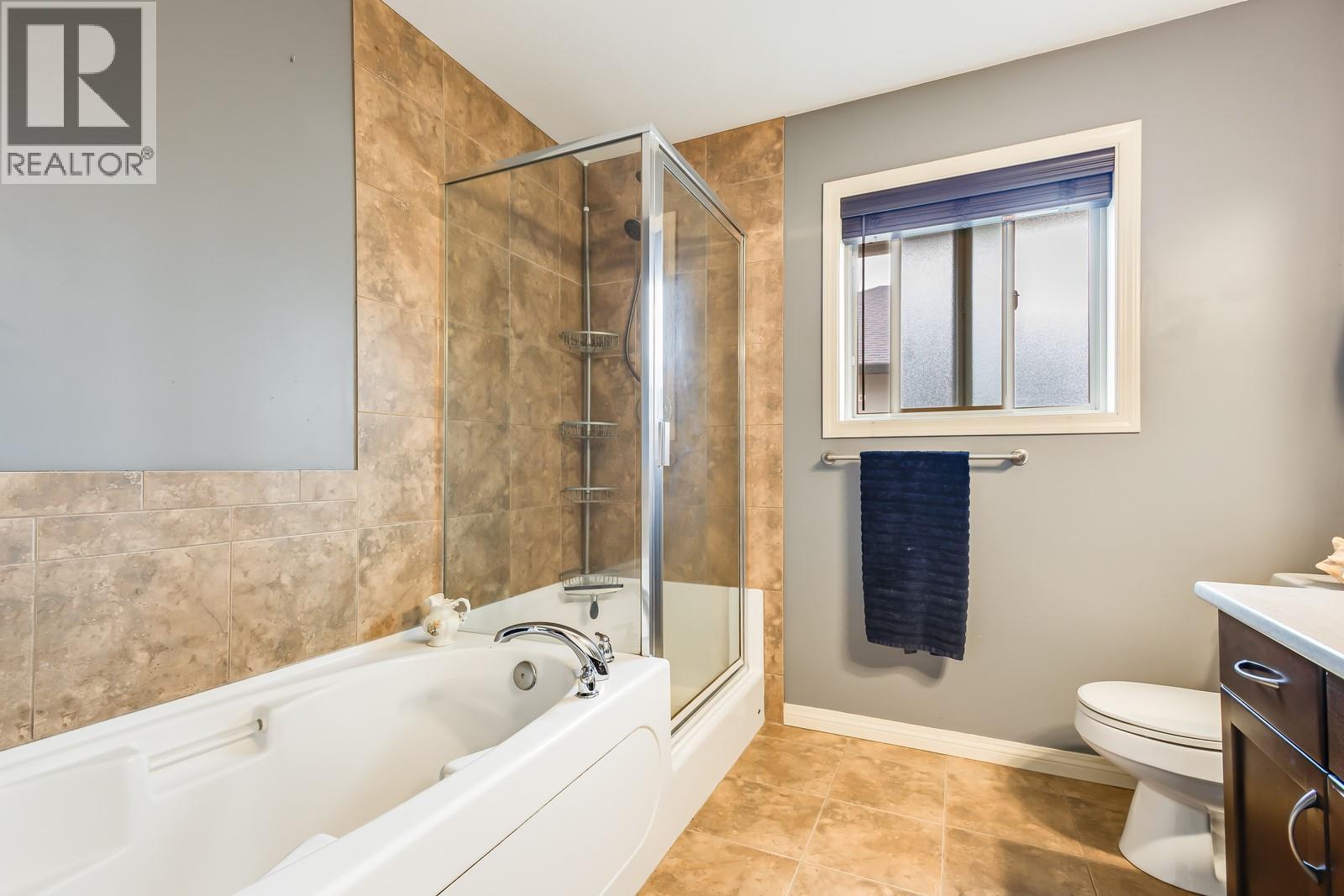  2916 Bentley Road, West Kelowna