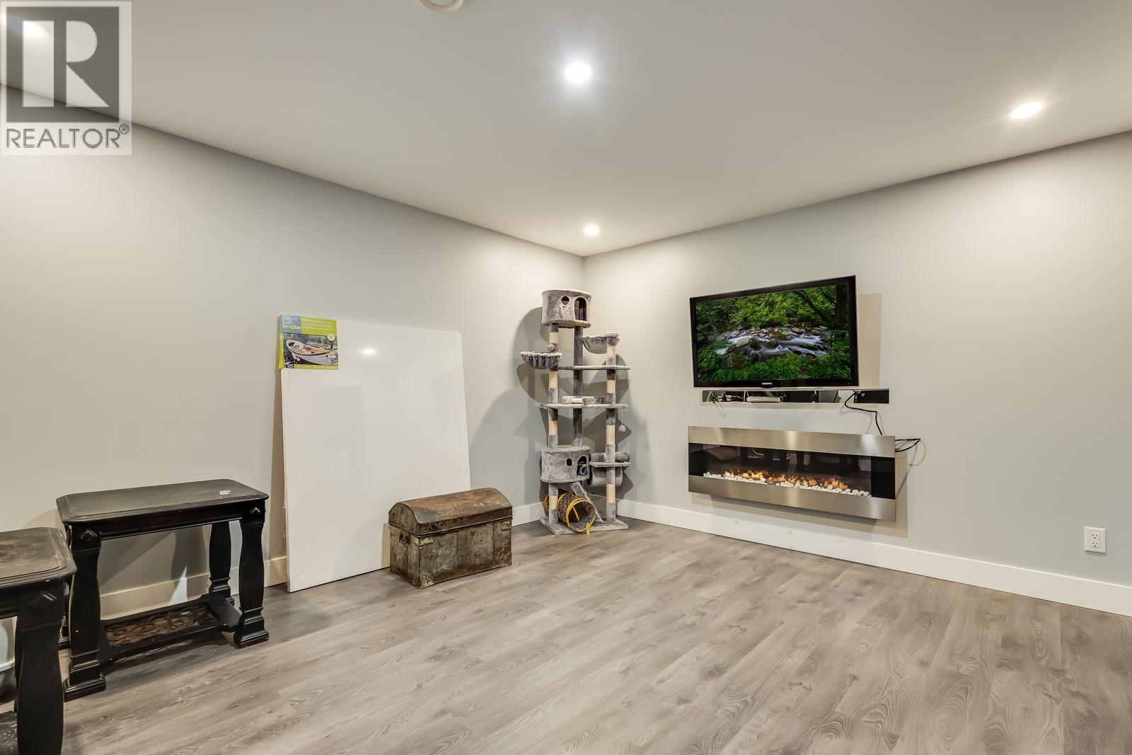  2916 Bentley Road, West Kelowna