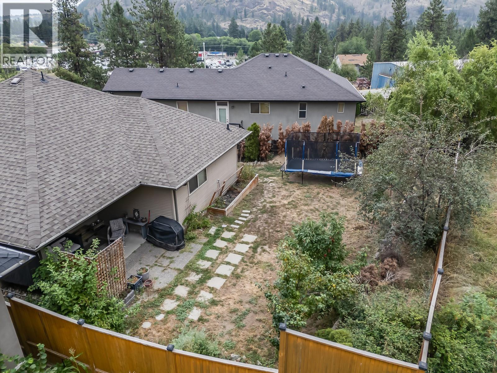  2916 Bentley Road, West Kelowna