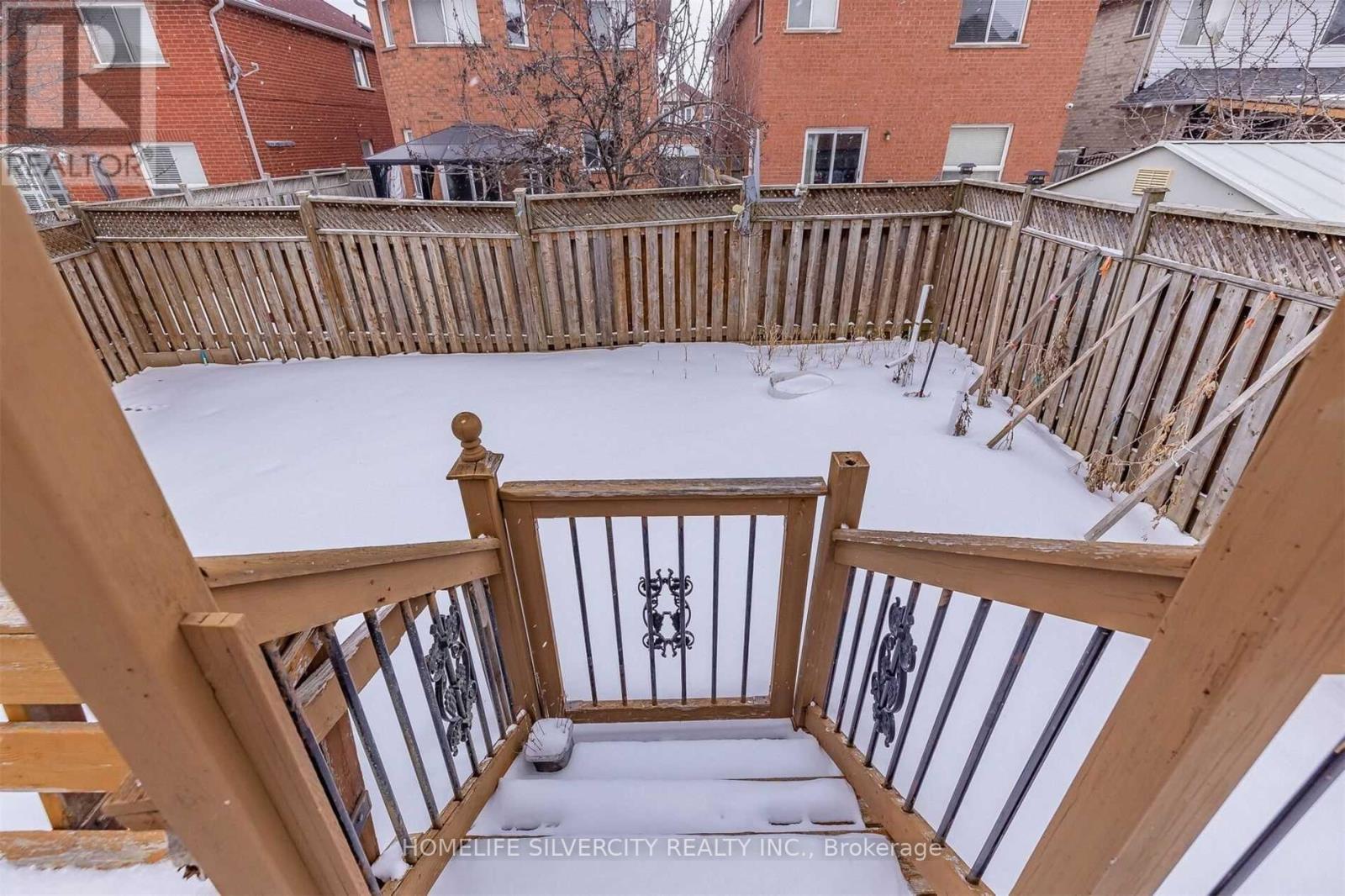 Photo 38 of 39 Summerdale Crescent, Brampton ON