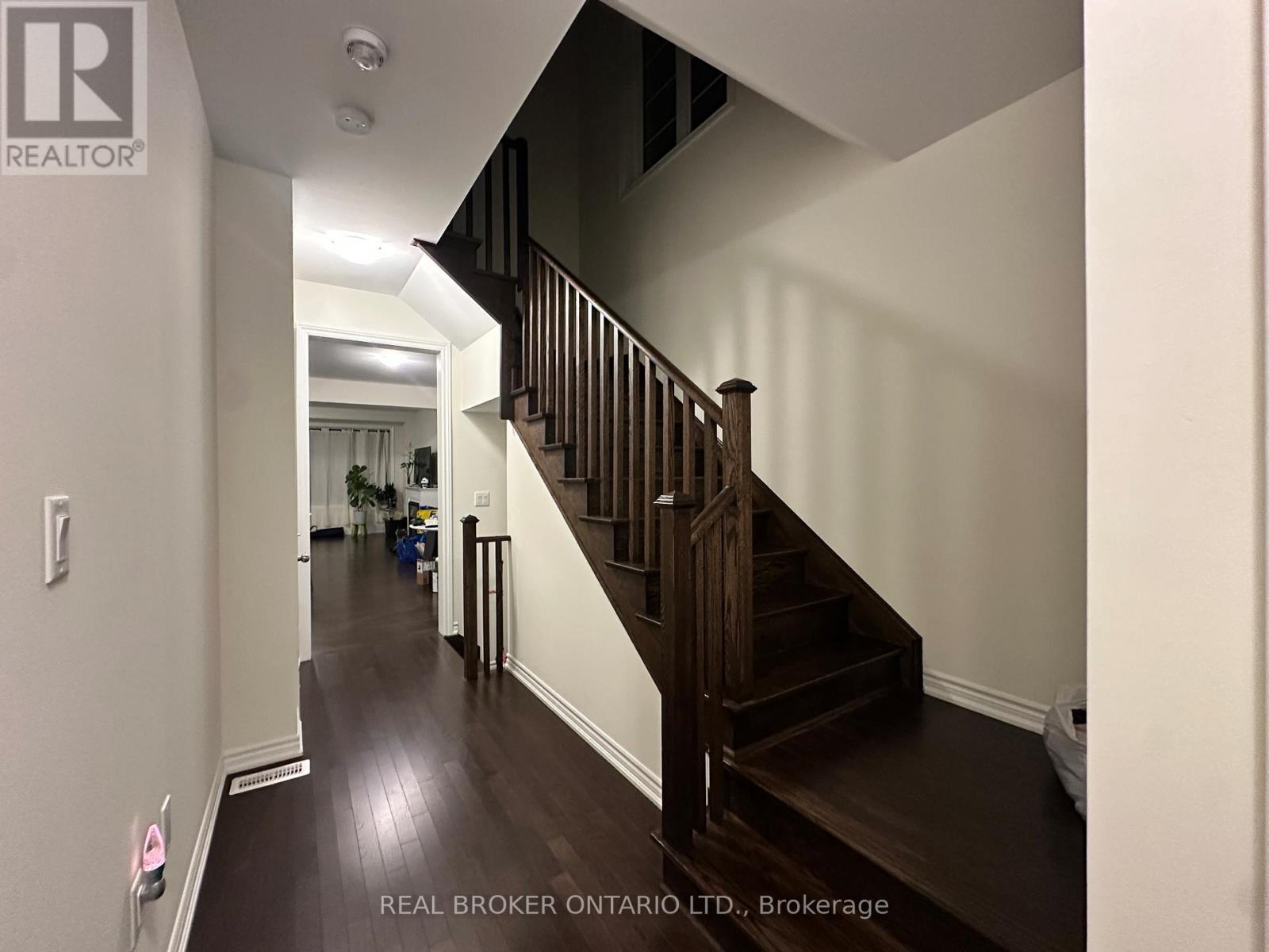 Photo 2 of 185 Hayrake Street, Brampton ON