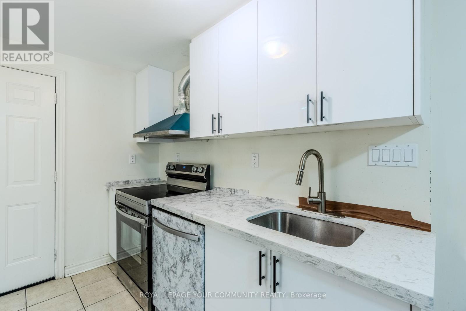 Photo 24 of 22 Panama Place, Brampton ON