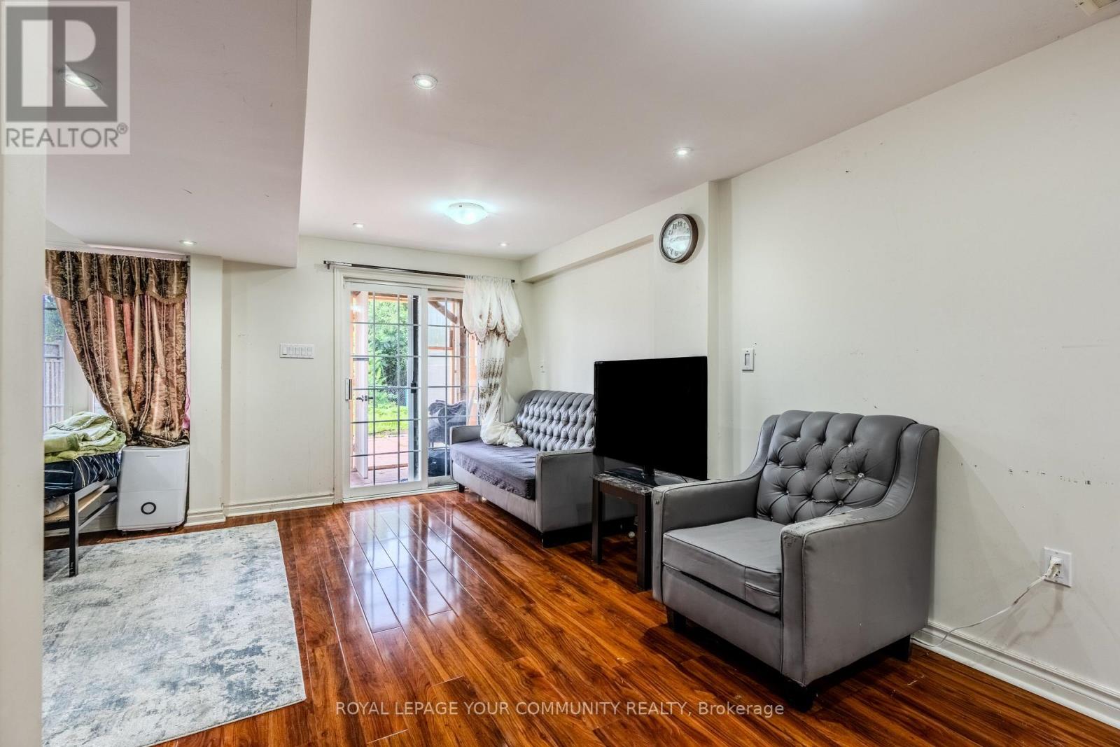 Photo 26 of 22 Panama Place, Brampton ON