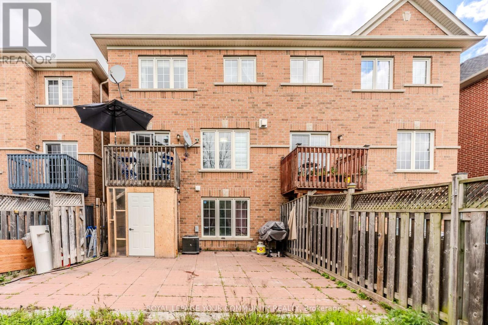 Photo 32 of 22 Panama Place, Brampton ON