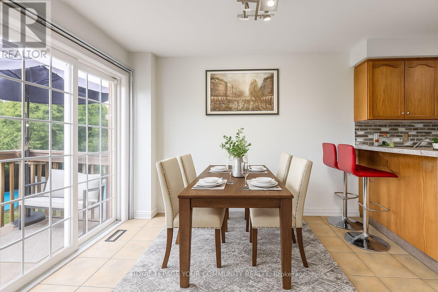 Photo 9 of 22 Panama Place, Brampton ON