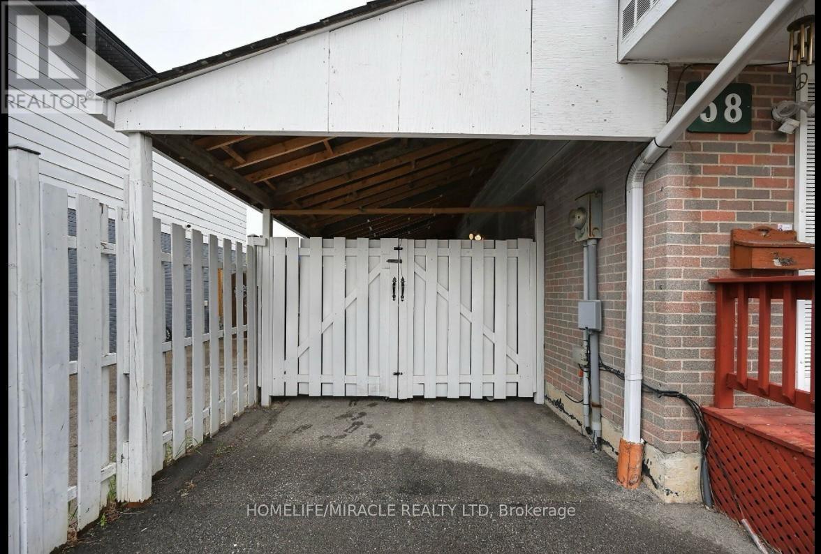Photo 21 of 58 Crawford Drive, Brampton ON