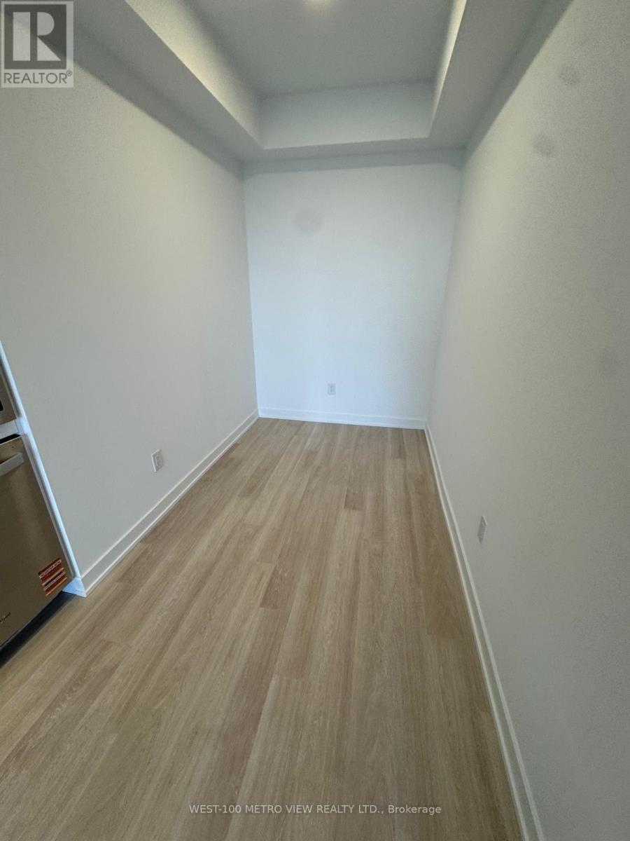 Photo 8 of 1912 5105 Hurontario Street S, Mississauga ON