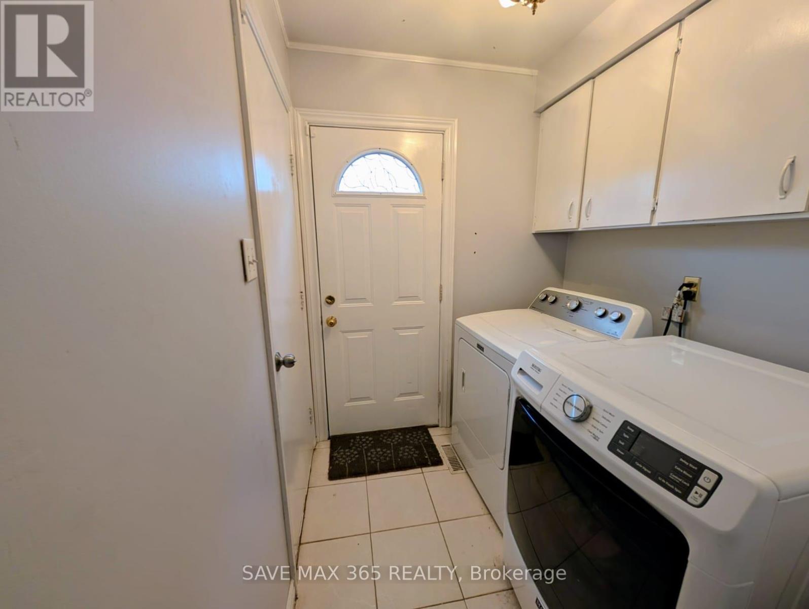 Photo 21 of 2238 Leominster Drive, Burlington ON