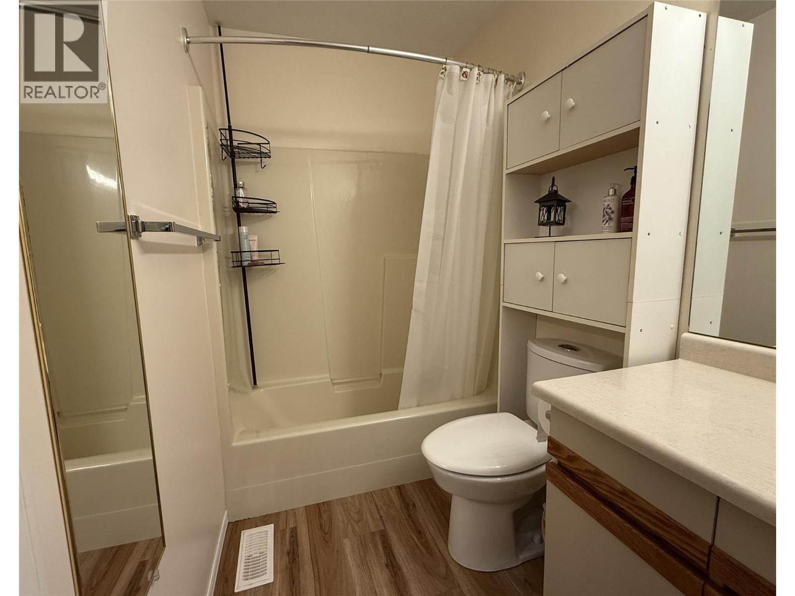 1717 GRANITE Avenue Unit# 1, Merritt