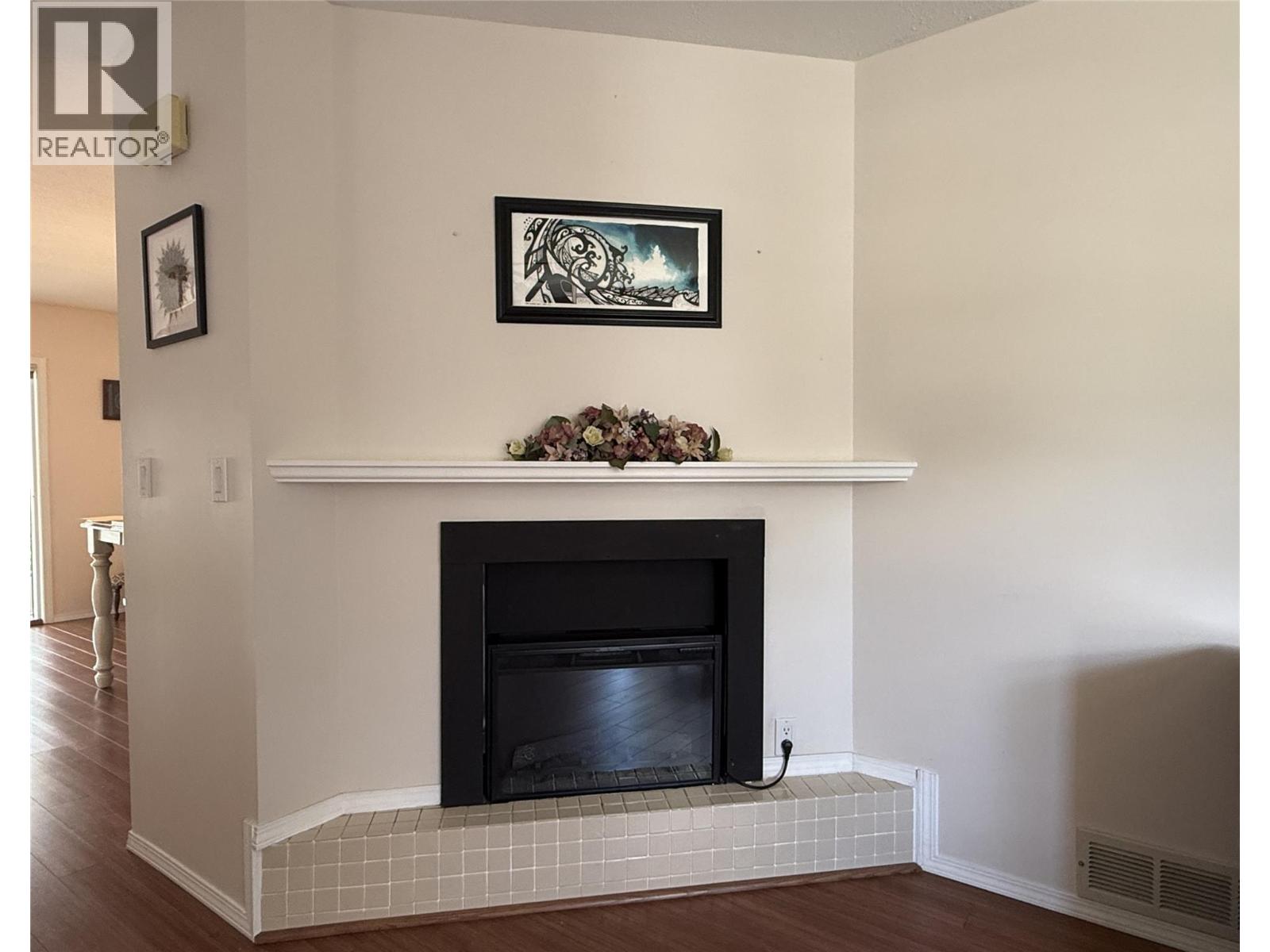 1717 GRANITE Avenue Unit# 1, Merritt