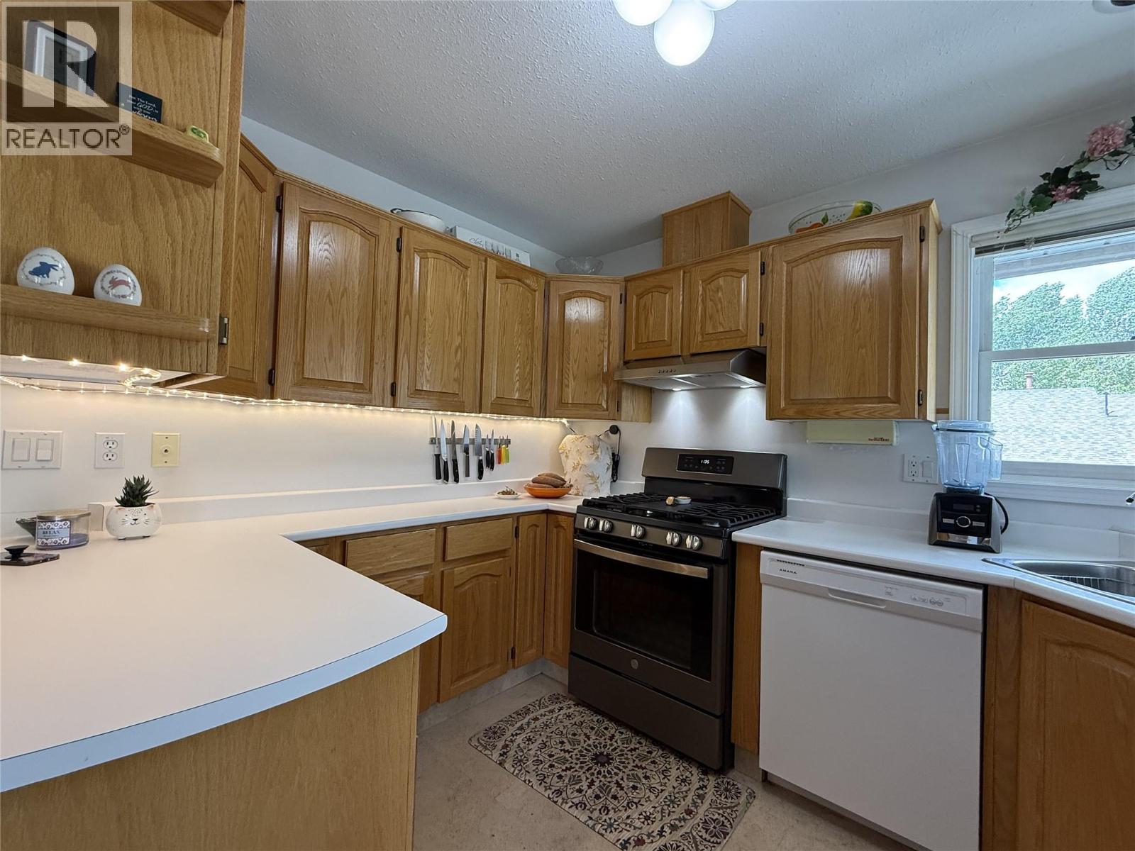 1717 GRANITE Avenue Unit# 1, Merritt