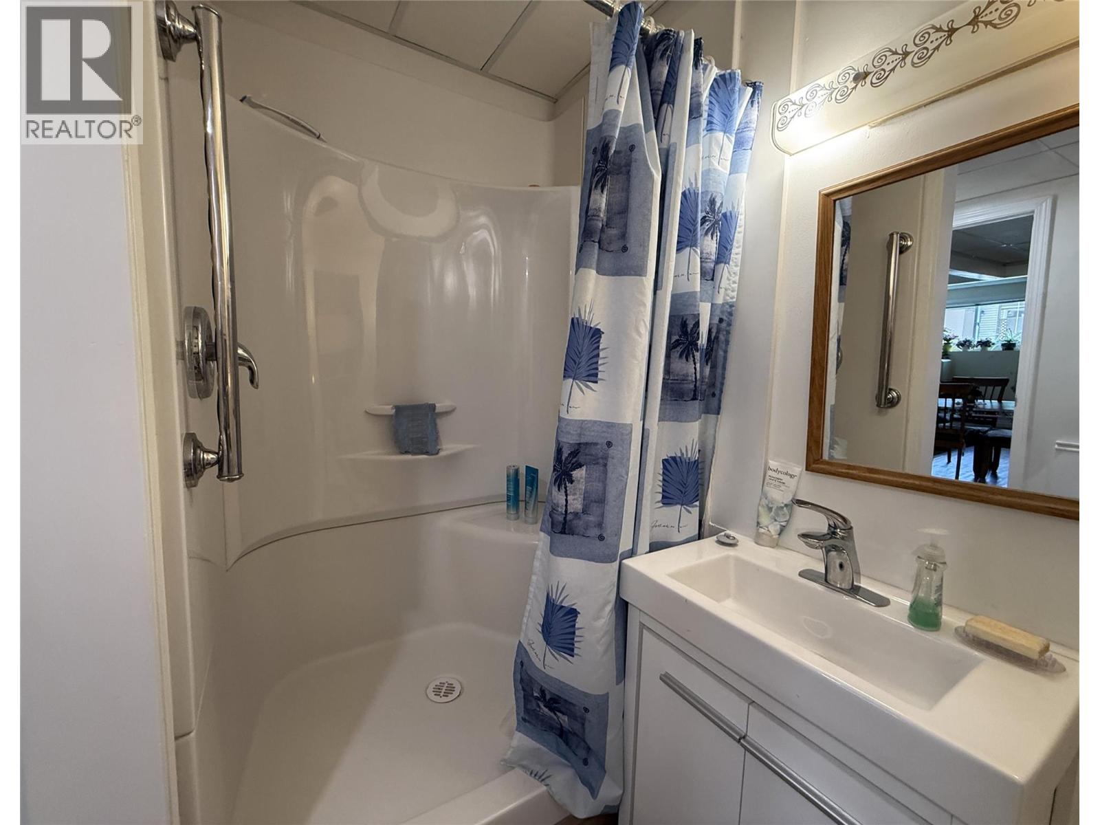 1717 GRANITE Avenue Unit# 1, Merritt
