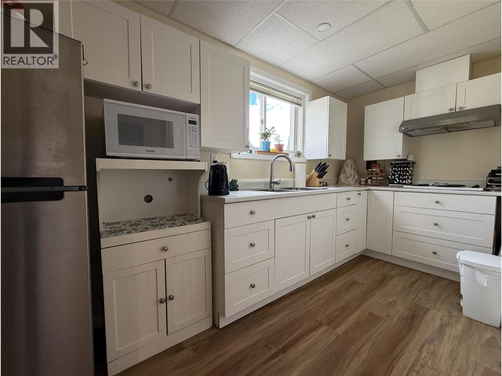 1717 GRANITE Avenue Unit# 1, Merritt
