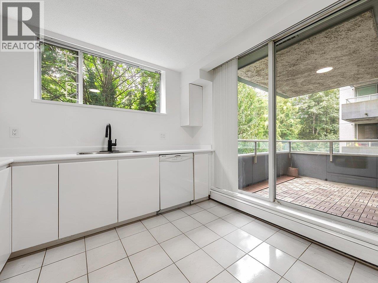 Photo 8 of 307 3061 E Kent Avenue North, Vancouver BC