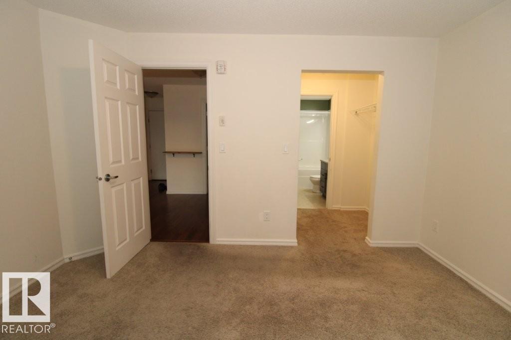Photo 6 of 111 2204 44 Av Nw, Edmonton AB