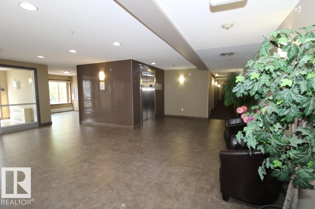 Photo 15 of 111 2204 44 Av Nw, Edmonton AB