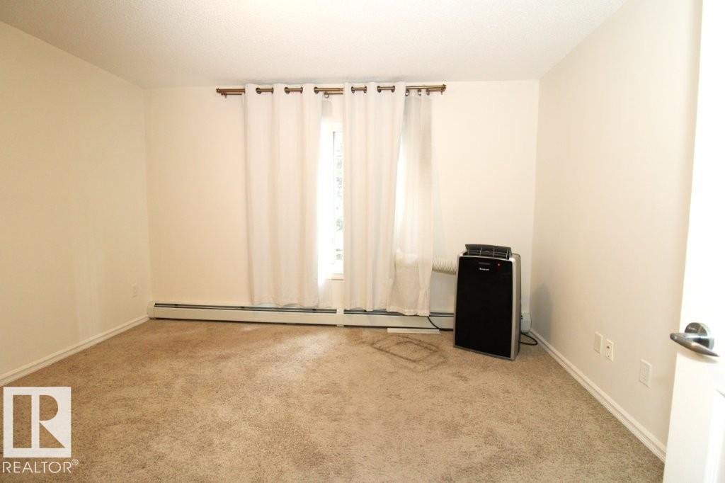 Photo 5 of 111 2204 44 Av Nw, Edmonton AB