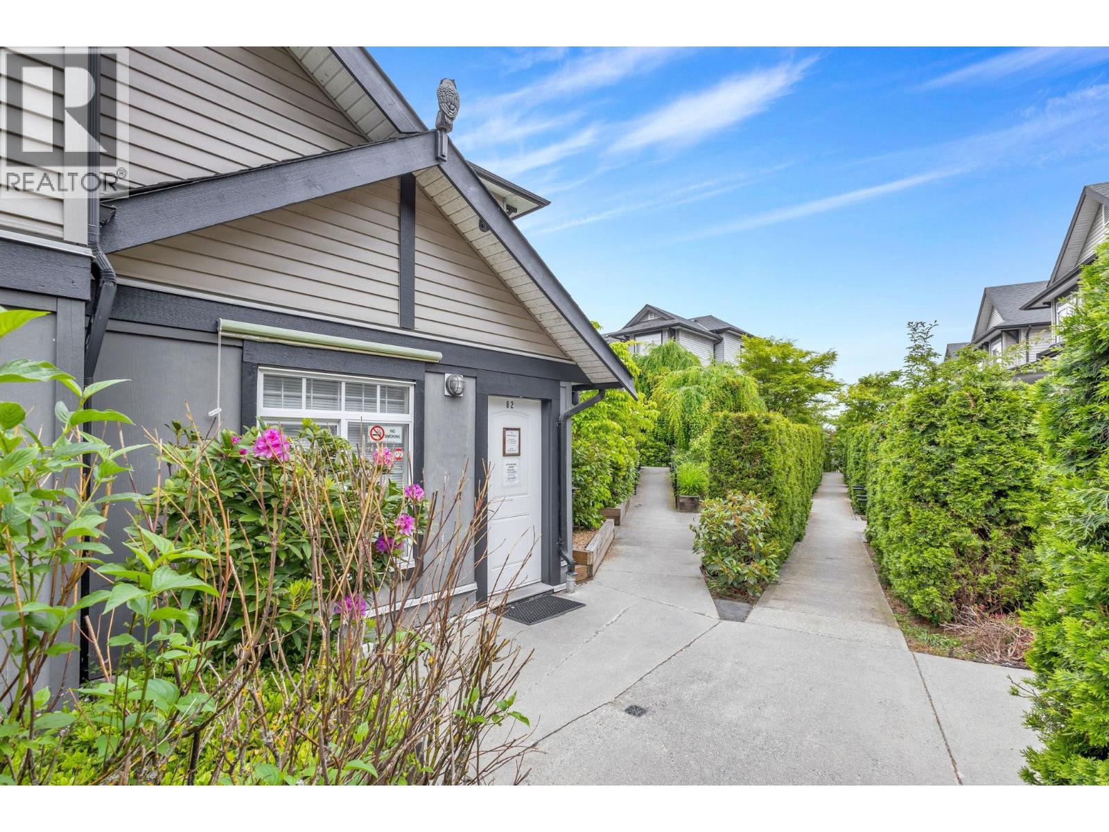 Photo 14 of 53 7428 14th Avenue, Burnaby BC