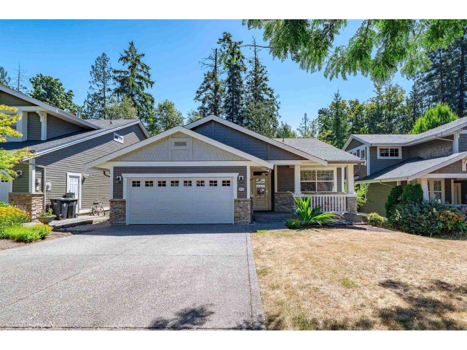 Photo 1 of 20426 67 A Avenue, Langley BC