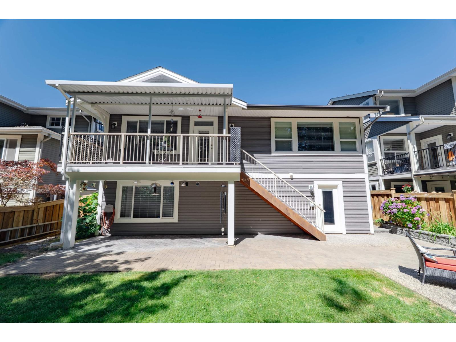 Photo 35 of 20426 67 A Avenue, Langley BC