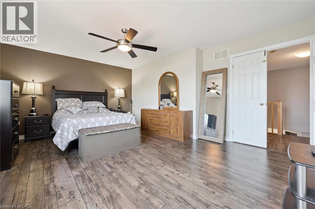 Photo 18 of 38 Amelia Street, Kitchener ON