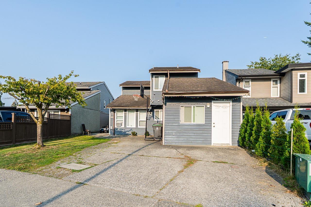 Photo 2 of 7380 Parkwood Drive, Surrey BC