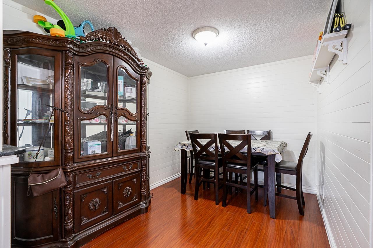 Photo 9 of 7380 Parkwood Drive, Surrey BC