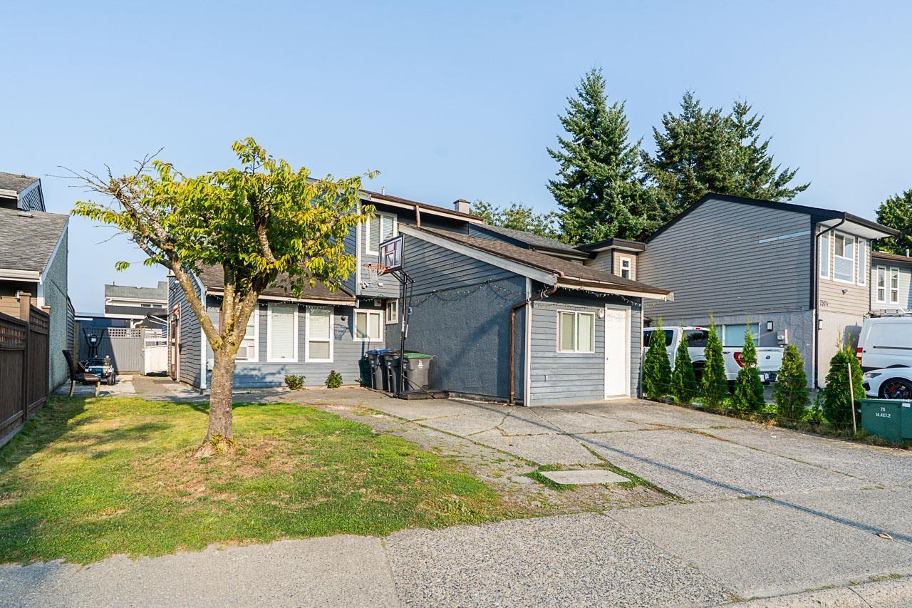 Photo 3 of 7380 Parkwood Drive, Surrey BC