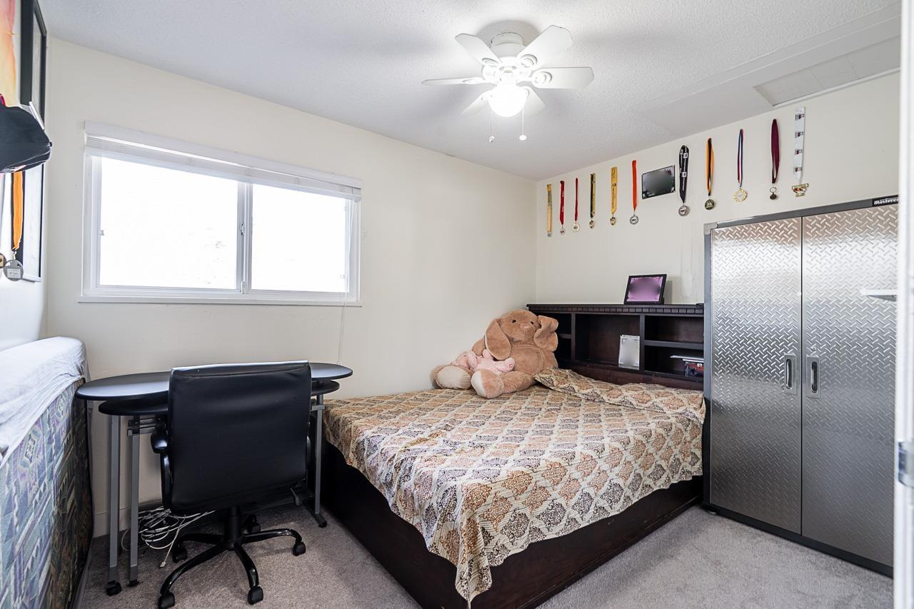Photo 14 of 7380 Parkwood Drive, Surrey BC