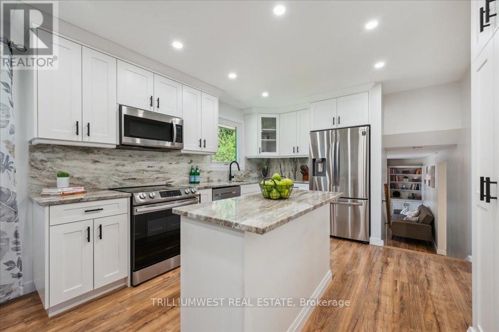 Photo 12 of 76 Lower Canada Crescent, Kitchener ON