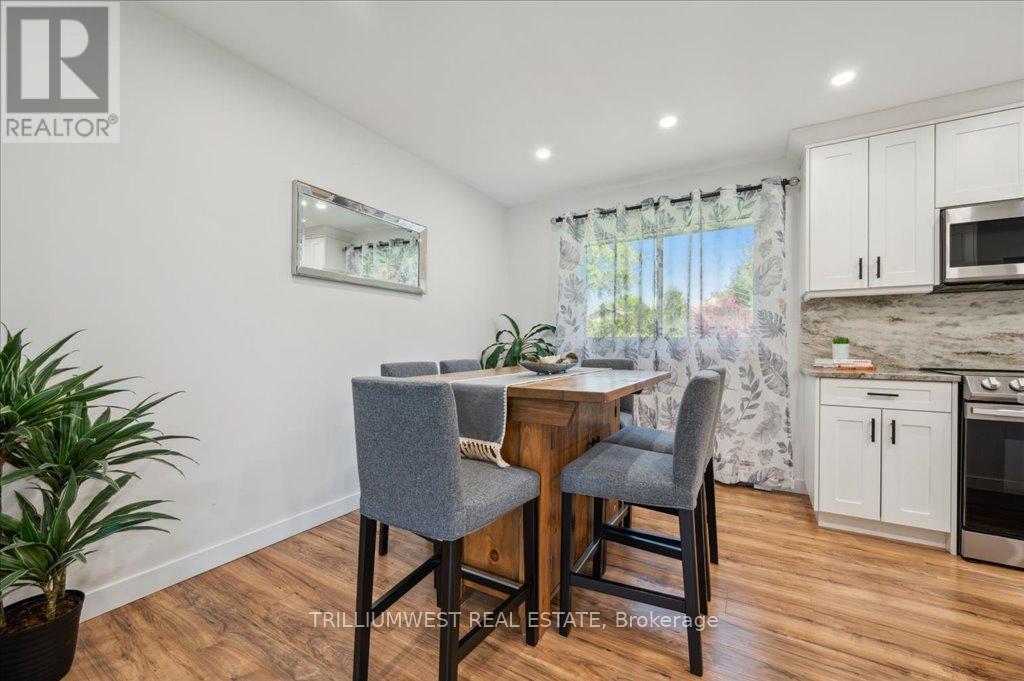 Photo 17 of 76 Lower Canada Crescent, Kitchener ON