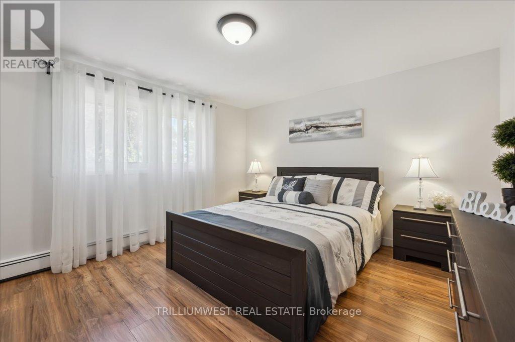 Photo 28 of 76 Lower Canada Crescent, Kitchener ON